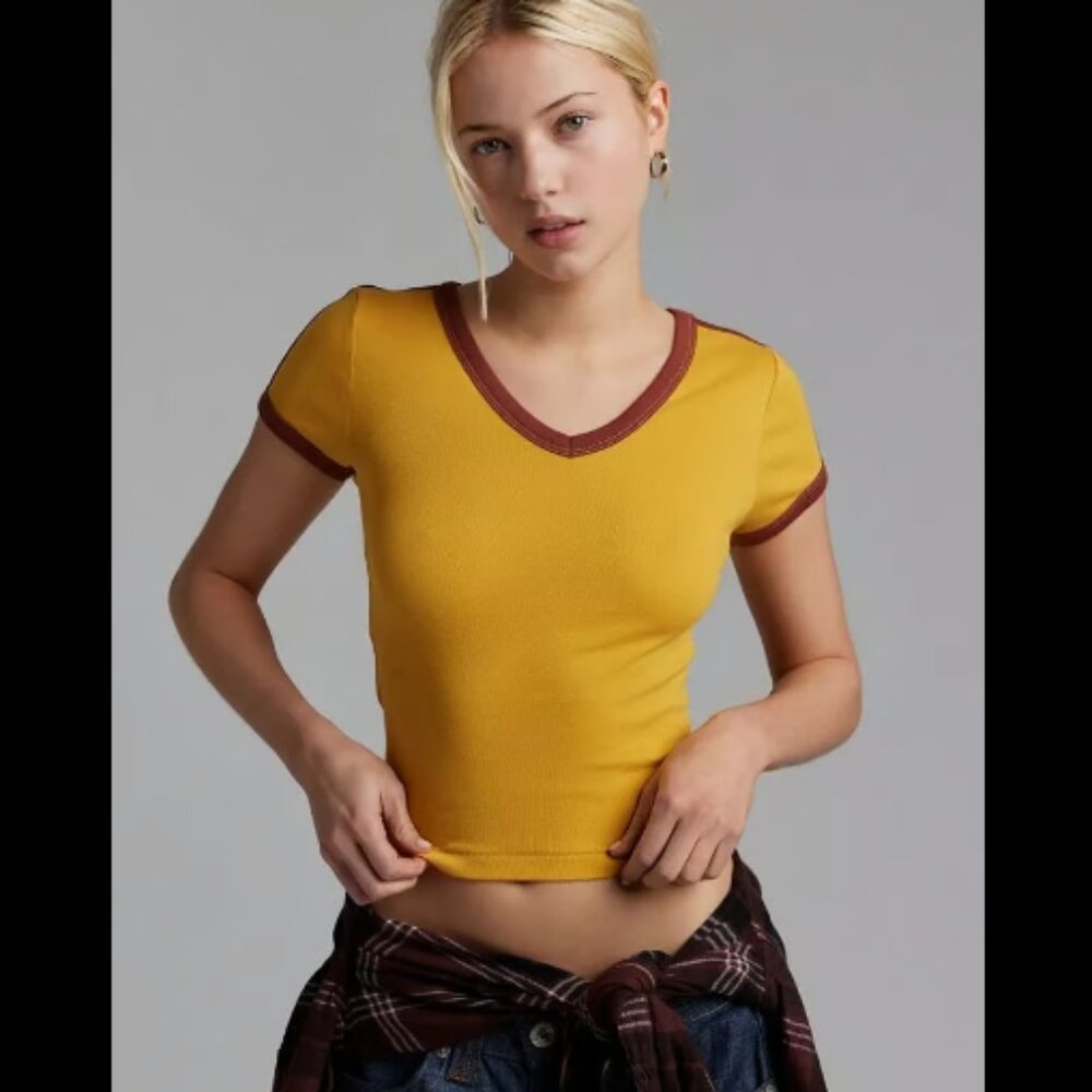 NWT BDG Too Perfect V-Neck Tee